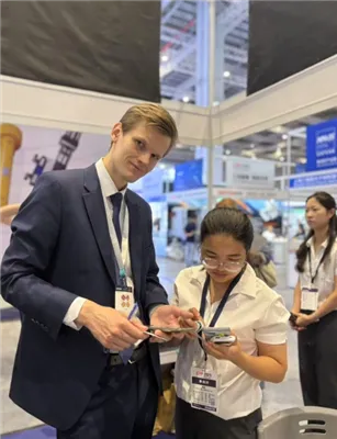 Daim ntawv qhia qhia ntawv: supessful showcase ntawm peb siab - kev ua haujlwm mooring rope